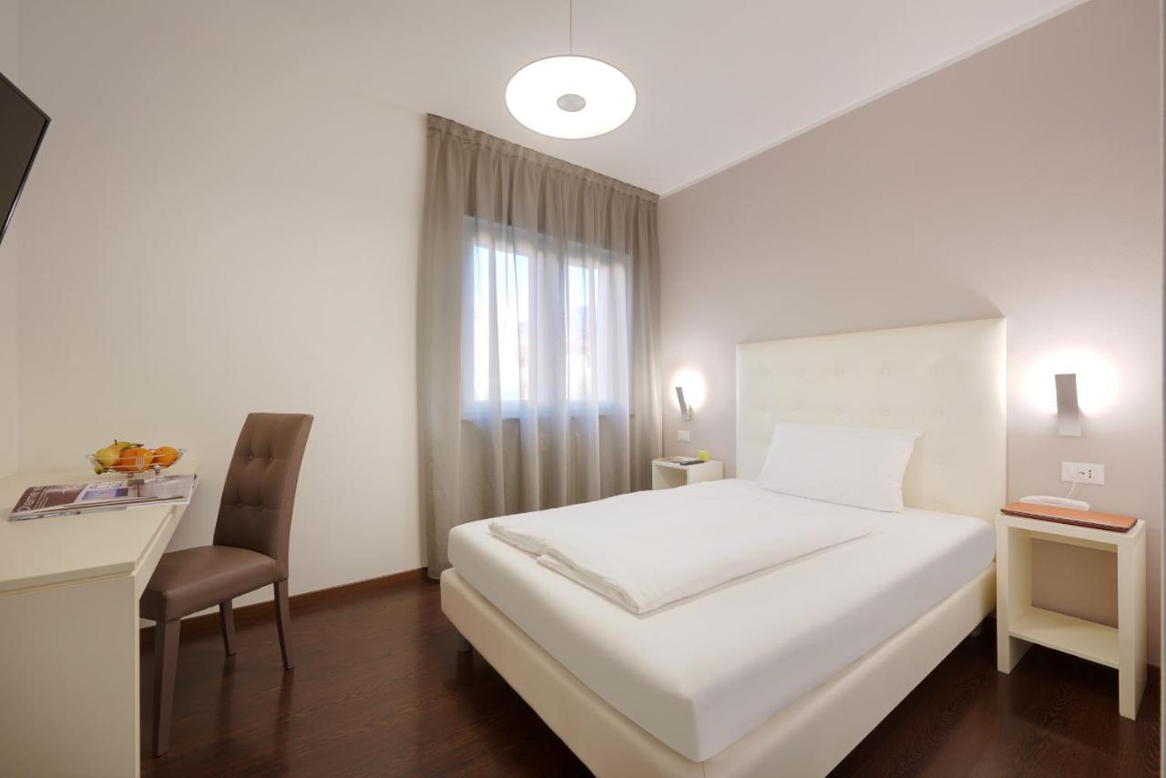 Hotel Asterix Больцано Экстерьер фото