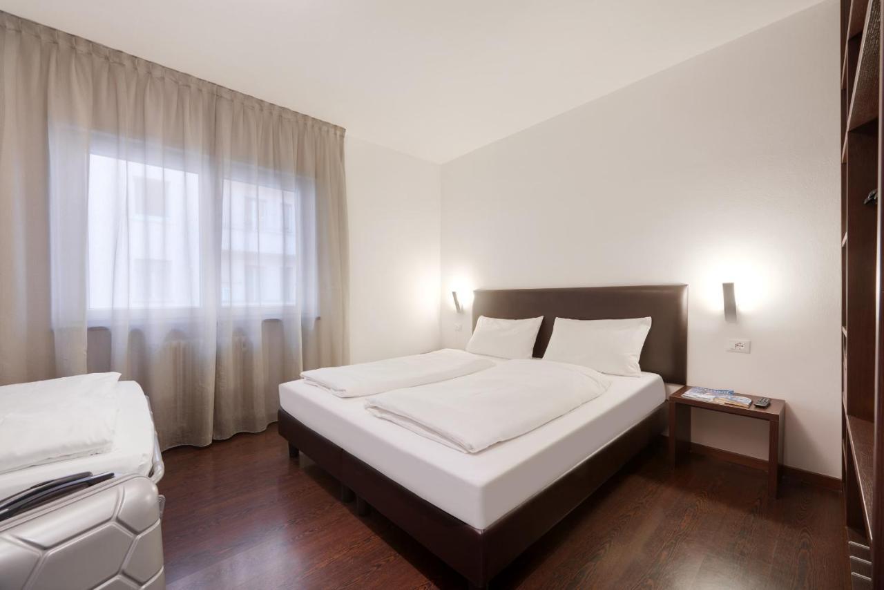 Hotel Asterix Больцано Экстерьер фото